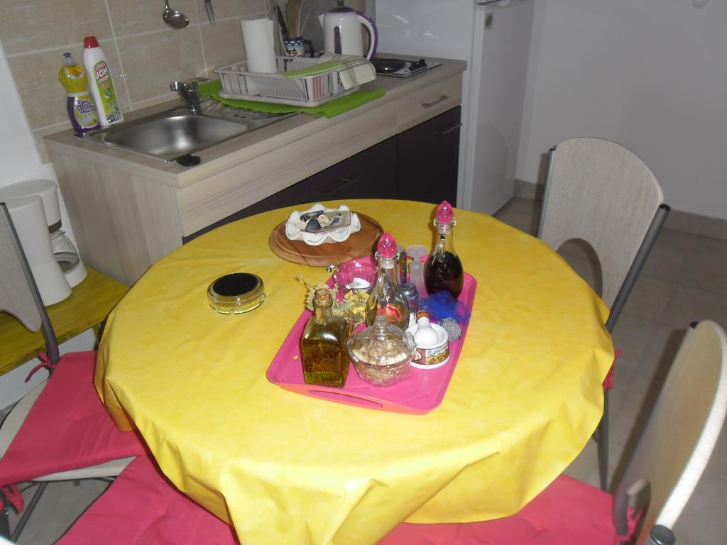 Apartments Krajici คาชเตลา ภายนอก รูปภาพ