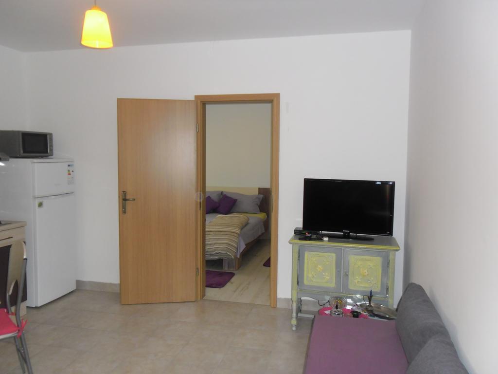 Apartments Krajici คาชเตลา ภายนอก รูปภาพ