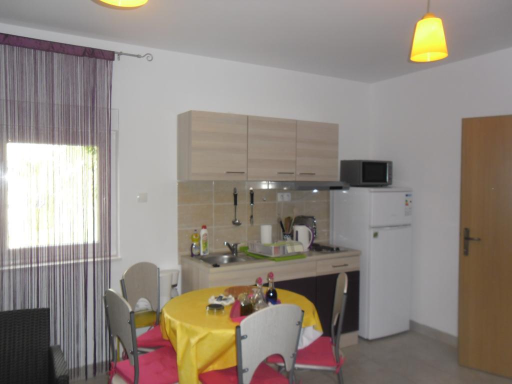 Apartments Krajici คาชเตลา ภายนอก รูปภาพ